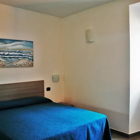 Piazza Castello 3* Μαναρόλα