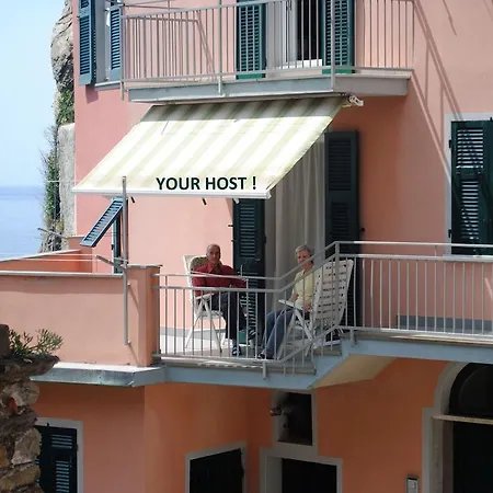 Πανσιόν Piazza Castello 3*