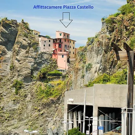Affittacamere Piazza Castello Manarola