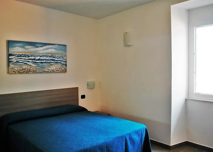 Piazza Castello 3* 마나롤라